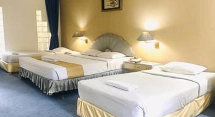 New Grand Park Hotel Surabaya Buitenkant foto